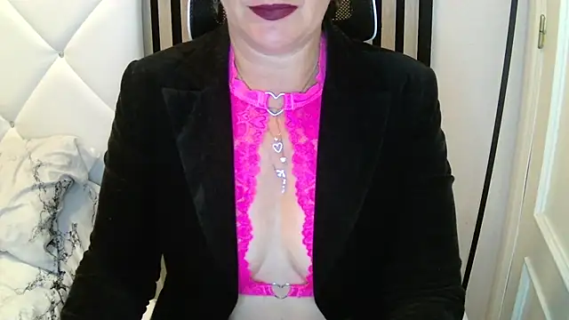 Snapshot of xxNoeliaxx chatting on December 2025 07:45:01 AM xxNoeliaxx online show from December 2025 07:45:01 AM