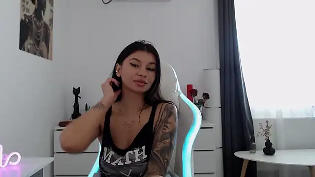 Simply the best online show from October 2025 01:25:01 PM