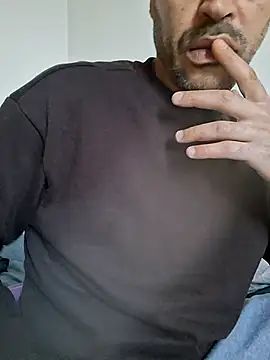 Snapshot of molozeb chatting on October 2025 04:29:01 PM molozeb online show from October 2025 04:29:01 PM