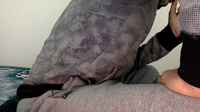 molozeb online show from November 2025 04:49:02 AM