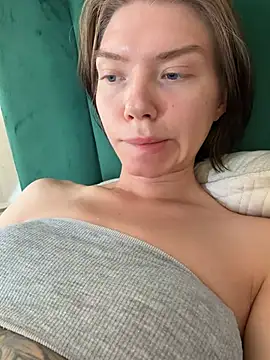 Snapshot of Lisaaa_Alisa chatting on July 2026 08:35:02 AM Lisaaa Alisa online show from July 2026 08:35:02 AM