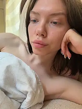 Snapshot of Lisaaa_Alisa chatting on June 2026 08:47:01 AM Lisaaa Alisa online show from June 2026 08:47:01 AM