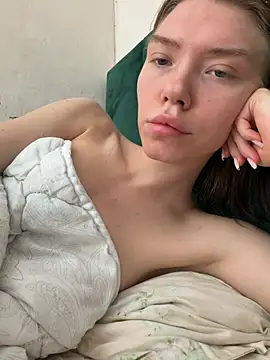 Snapshot of Lisaaa_Alisa chatting on June 2026 04:13:02 AM Lisaaa Alisa online show from June 2026 04:13:02 AM