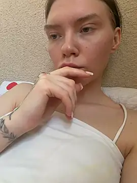 Snapshot of Lisaaa_Alisa chatting on June 2026 11:08:02 AM Lisaaa Alisa online show from June 2026 11:08:02 AM