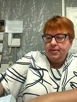 Klio5678 online show from November 2025 01:48:02 PM