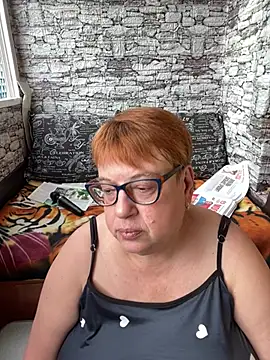 Klio5678 online show from July 2026 02:40:02 PM