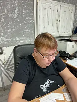 Klio5678 online show from December 2025 07:18:02 PM