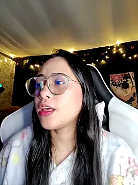 Snapshot of Janna_mnt chatting on February 2025 04:40:02 AM Janna mnt online show from February 2025 04:40:02 AM