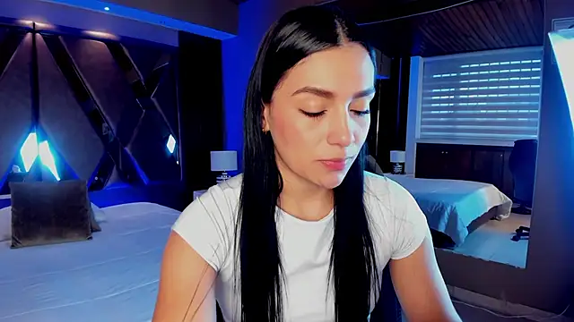 carina rossi online show from February 2025 12:16:01 PM