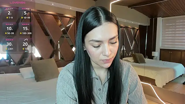 carina rossi online show from September 2025 12:43:02 PM
