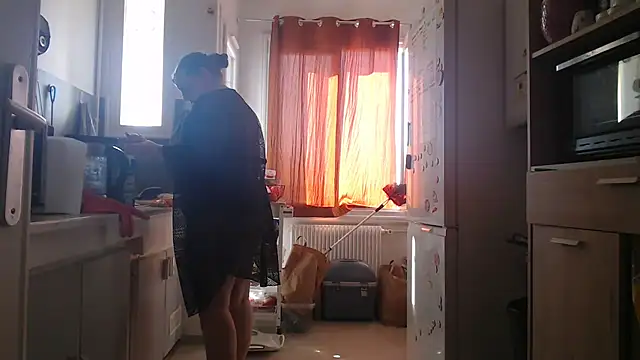 FrancaiseLynne online show from March 2026 03:13:01 PM