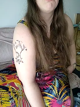 FrancaiseLynne online show from March 2025 02:55:02 PM