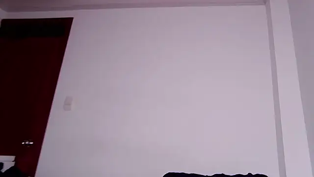 caarlywhitee online show from March 2026 01:15:01 AM