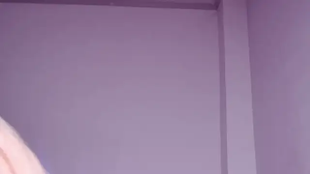 caarlywhitee online show from September 2025 12:05:01 AM