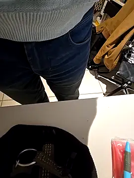 Snapshot of Lorent6969 chatting on April 2026 04:03:01 AM Lorent6969 online show from April 2026 04:03:01 AM