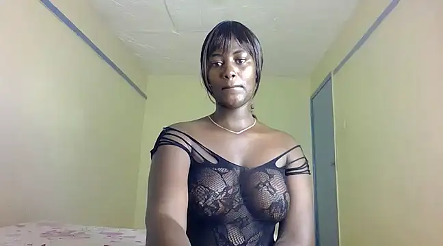 Snapshot of Thambi_queen chatting on March 2025 04:40:02 AM Thambi queen online show from March 2025 04:40:02 AM