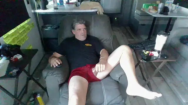 lateniter online show from October 2025 10:16:01 PM