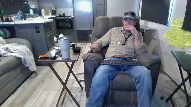 lateniter online show from January 2026 11:08:01 PM