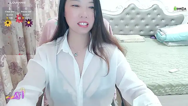 Snapshot of -Shirleyni_ chatting on January 2026 02:18:02 AM -Shirleyni online show from January 2026 02:18:02 AM