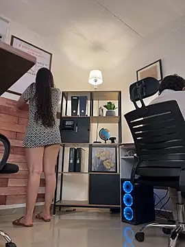 LittleDoll    online show from September 2025 10:27:02 PM