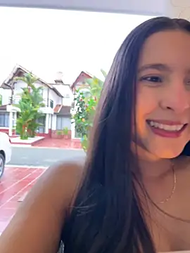 Snapshot of LittleDoll___ chatting on November 2025 10:24:01 PM LittleDoll online show from November 2025 10:24:01 PM