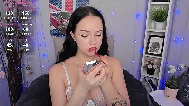 Lori  Hell online show from February 2026 03:17:02 AM