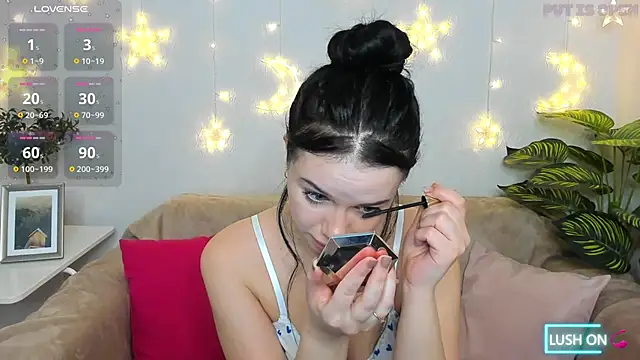 Lori  Hell online show from February 2025 02:41:02 AM