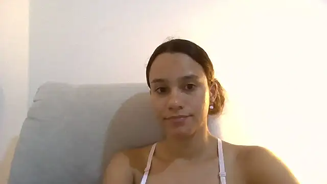 Snapshot of SamanthaWatson chatting on June 2026 02:39:01 AM SamanthaWatson online show from June 2026 02:39:01 AM