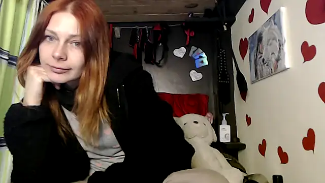 Snapshot of HarleyQuinn_69 chatting on October 2025 02:27:02 PM HarleyQuinn 69 online show from October 2025 02:27:02 PM
