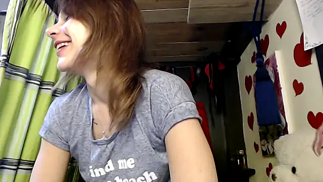 Snapshot of HarleyQuinn_69 chatting on December 2024 06:21:02 PM HarleyQuinn 69 online show from December 2024 06:21:02 PM