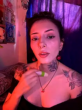 LiliJones  online show from September 2025 04:51:01 PM