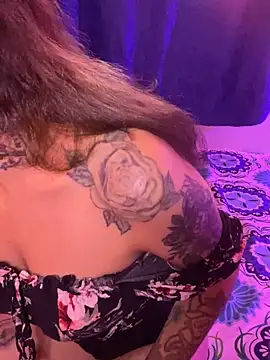 LiliJones  online show from November 2025 01:26:01 PM