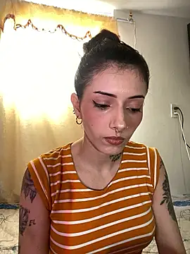 LiliJones  online show from January 2026 05:49:02 PM