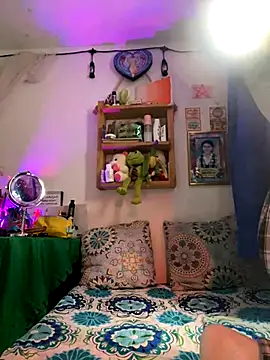 LiliJones  online show from December 2025 03:43:01 PM