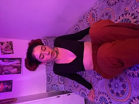 LiliJones  online show from March 2025 10:22:02 PM