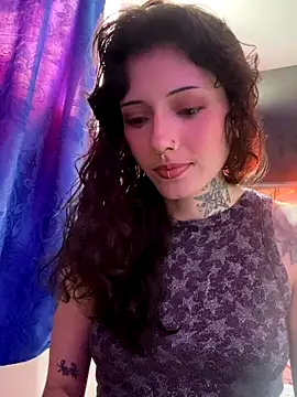 LiliJones  online show from November 2025 04:21:02 PM