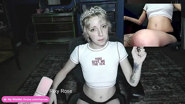 Trixyrose online show from December 2025 02:23:01 AM