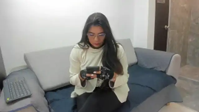 Snapshot of Luna_Dumont chatting on January 2026 11:15:02 AM Luna Dumont online show from January 2026 11:15:02 AM