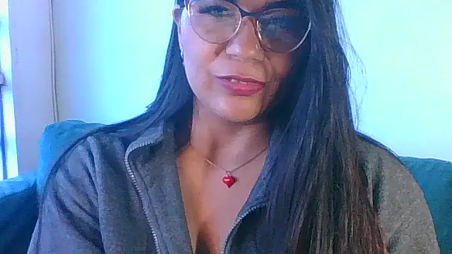 Luna Dumont online show from March 2026 03:37:02 PM