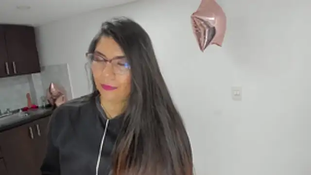 Snapshot of Luna_Dumont chatting on February 2026 11:18:02 AM Luna Dumont online show from February 2026 11:18:02 AM