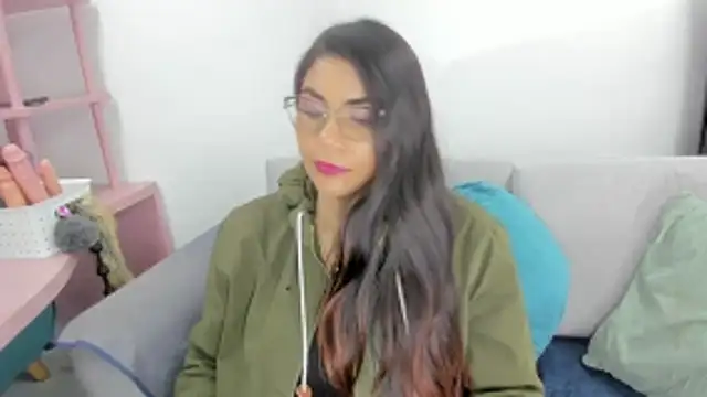 Snapshot of Luna_Dumont chatting on January 2026 11:02:02 AM Luna Dumont online show from January 2026 11:02:02 AM