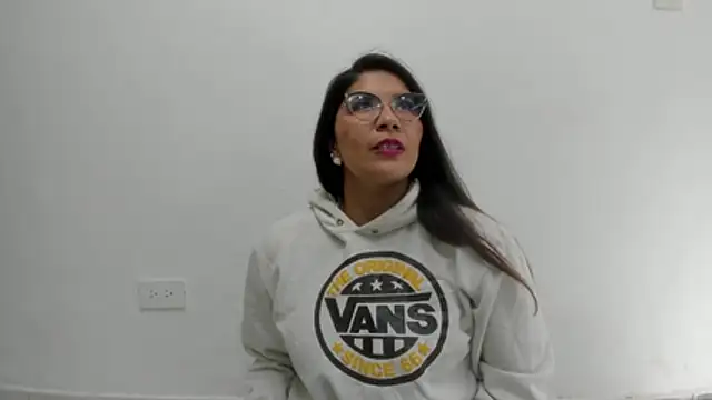 Luna Dumont online show from November 2025 11:22:02 AM