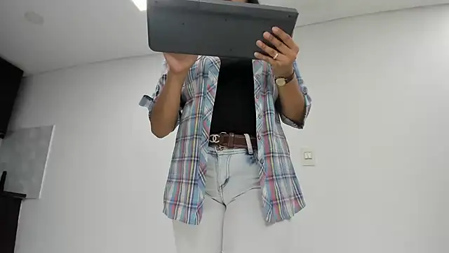 Luna Dumont online show from July 2026 11:18:02 AM