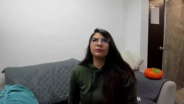 Luna Dumont online show from November 2025 11:15:02 AM