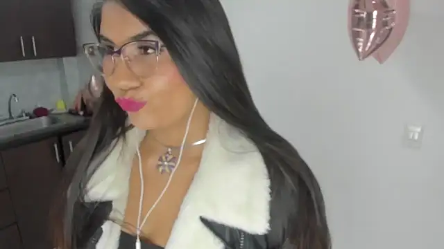 Luna Dumont online show from March 2026 11:05:02 AM