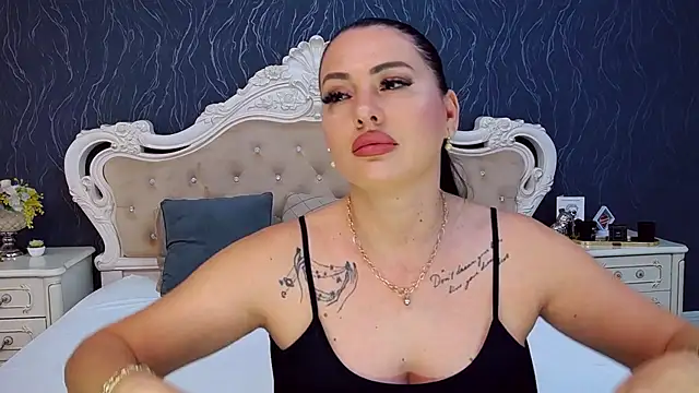 Snapshot of Lauren_Saint chatting on September 2025 07:36:01 AM Lauren Saint online show from September 2025 07:36:01 AM