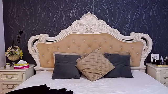 Lauren Saint online show from February 2026 05:12:02 PM