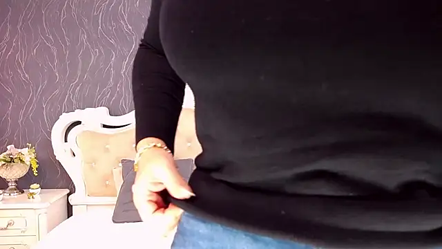 Lauren Saint online show from November 2025 10:03:02 AM