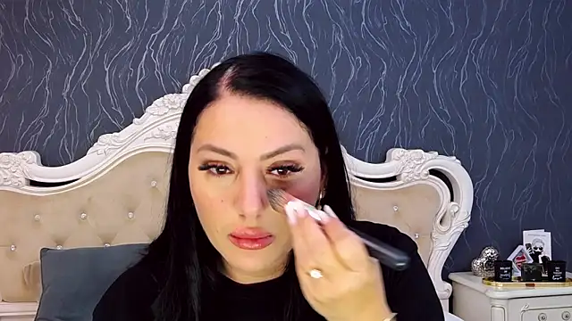 Snapshot of Lauren_Saint chatting on November 2025 07:55:01 AM Lauren Saint online show from November 2025 07:55:01 AM