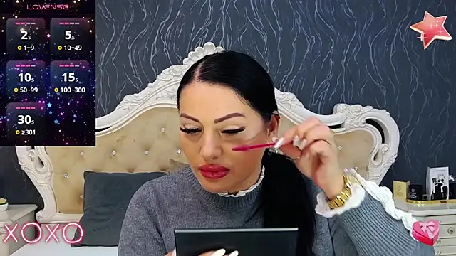 Snapshot of Lauren_Saint chatting on February 2025 08:50:01 AM Lauren Saint online show from February 2025 08:50:01 AM